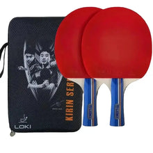 Ensemble de 2 raquettes de tennis de table bois pur rouge et bleu avec housse noire illustrée, idéal pour magasins de jouets