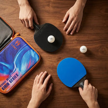 Ensemble 2 raquettes de tennis de table noir et bleu avec balles blanches sur bois pur idéal pour magasins de jouets