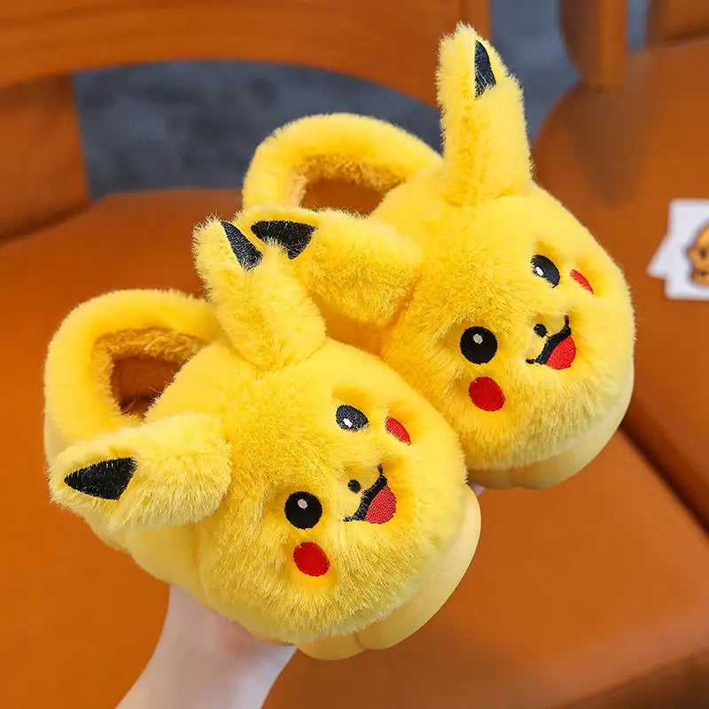 Chaussons peluche Pokemon Pikachu