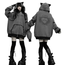 Veste à capuche punk femme grise avec fermeture zippée coupe ample rivets et patch cœur vue dos