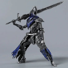 Figurine articulée artorias dark souls 18 cm en armure sombre argent et bleu avec épée détaillée