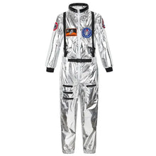 Déguisement astronaute halloween adulte en combinaison argentée avec bordures noires, patchs et bretelles, versions colorées taille disponible