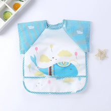 Bavoir tablier à manches longues pour enfant bleu et blanc thème baleine avec manches rayées et panneau avant transparent