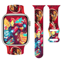 Bracelet apple watch en silicone rouge et or iron man marvel avec artwork comic style pour confort optimal