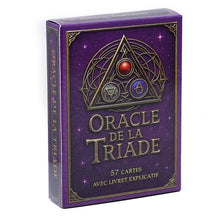 Boîte rectangulaire violette pour cartes tarot oracle de la triade avec texte doré et symboles colorés riche en symbolique
