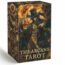 La boîte du tarot magic arcana cartés anglais présente une illustration dramatique d’une figure sombre avec un haut-de-forme sur fond doré enflammé