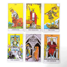 Set de six cartes tarots rider tarot avec illustrations vibrantes incluant le magicien le fou et l empereur pour déguisement carnaval