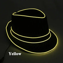 Chapeau fedora lumineux noir avec bandes led jaunes pour fêtes et halloween mettant en valeur le brim et la couronne