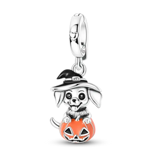 Charm halloween en argent 925 avec motifs variés selon zircons cubiques représentant chien sorcier sur citrouille