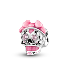 Charms halloween en argent 925 avec crâne en argent, yeux en zircons cubiques roses et détails en dentelle noire