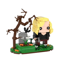 Chasseuse de vampires en briques en plastique abs avec figurine blonde noire près d arbre et pierre tombale dimensions annoncées format pdf