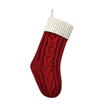 Chaussette de noël tricotée rouge avec bord côte crème et boucle de suspension couleurs disponibles pour déguisement carnaval