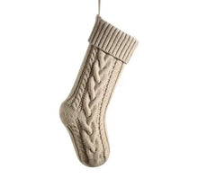 Chaussette de noël tricotée beige avec motif torsadé et bordure côtelée personnalisable couleurs disponibles