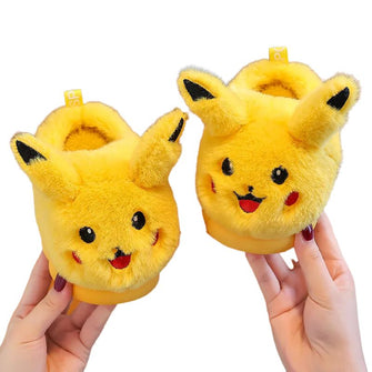 Chaussons peluche Pokemon Pikachu - Enjouet
