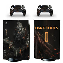 Console ps5 et manettes dualsense autocollants dark souls chevalier sombre noir orange feu et argent métallique
