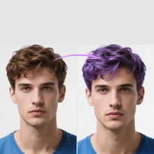 Un homme avec des cheveux ondulés violet vif utilisant une coloration temporaire cheveux cire colorante pour halloween