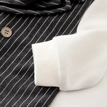 Combinaison bébé garçon gentleman en tissu à rayures noires et blanches avec poignets côtelés pour un costume élégant