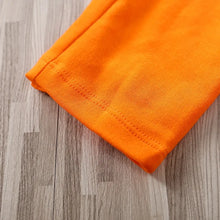 Combinaison bébé garçon son goku avec manche en tissu orange vif et ourlet cousu soigné
