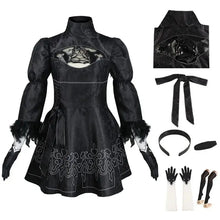 Costume cosplay femme nier automata yorha n°2 robe noire satinée avec détails en dentelle et poignets en plumes