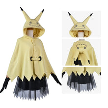 Cape à capuche jaune pikachu avec oreilles noires, visage brodé et ceinture noire costume mimiqui pokemon adulte pour soirées déguisées