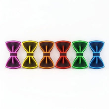 Une rangée de six cravates lumineuses de fête modèle b avec fil électroluminescent en couleurs vives et clignotement lent