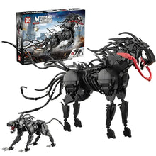 Cheval mutant noir et rouge avec éléments mobiles dans le set lego créature alien 2 en 1 998 pièces