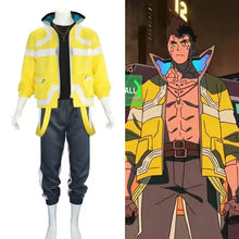 Veste à capuche jaune et blanche à rayures avec bandes réfléchissantes portée avec joggeurs gris foncé costume cosplay david cyberpunk edgerunners