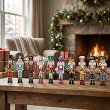 Lot de 12 casse-noisettes décoratifs en bois colorés avec déguisement carnaval vendus en magasins de jouets pour noël
