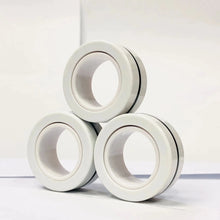Lot de 3 anneaux magnétiques à manipuler en céramique blanche avec joints intérieurs noirs forme triangulaire
