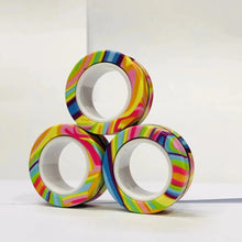 Lot de 3 anneaux magnétiques à manipuler colorés avec motif arc-en-ciel et finition brillante