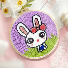 Kit de broderie punch needle avec motif de lapin blanc à oreilles roses et nœud rouge en laine sur fond lavande