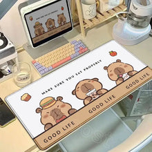 Tapis de souris xxl capybara antidérapant blanc et beige avec illustrations de capybaras et motifs alimentaires