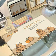 Beige tapis de souris xxl capybara antidérapant avec illustrations de capybara et texte capybara clearly can rely on the level of appearance