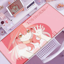 Tapis de souris xxl cinq sœurs manga rose avec personnage manga aux cheveux longs et yeux dorés sur fond dégradé doux