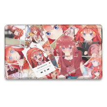 Souris xxl cinq manga tapis de souris avec personnage anime roux et scenes illustrees plus graphique music broadcaster