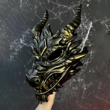 Masque de dragon en latex halloween taille unique noir et or avec ecailles detaillees et yeux lumineux pour deguisement carnaval