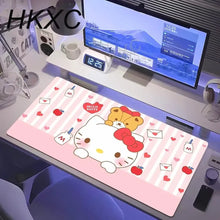 Tapis de souris grand format petit chat kawaii rose avec rayures blanches, coeurs rouges, pommes et chats cartoon