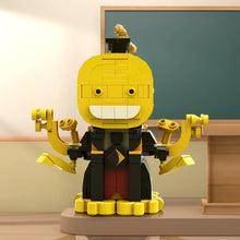 Figure lego koro sensei jaune et noir avec visage souriant et bras multiples pour construction d’assassination classroom