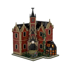 Jeu de construction maison de la terreur en plastique abs rouge et beige avec toit noir et décor d’halloween gothique