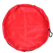 Tapis sac rouge circulaire avec bordure noire et cordon de serrage pour rangement de jouets de 150 cm variante disponible déguisement carnaval