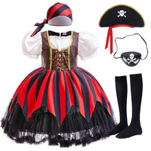 Déguisement halloween pirate fille rayé rouge et noir avec corset marron manches blanches bouffantes et jupe tutu en tulle