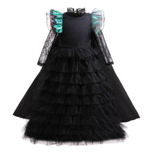 Déguisement halloween sorcière enfant en robe noire en dentelle noire avec jupe en tulle à volants et manches longues transparentes