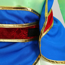 Déguisement robe princesse mulan bleu et vert avec ceinture velours rouge orné de broderies feuille dorée