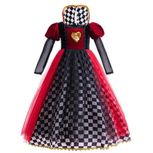Déguisement robe reine de coeur alice en tissu noir et rouge à carreaux avec embellissement coeur doré au col