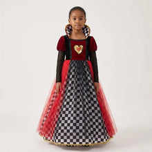 Robe reine de cœur alice rouge et noir à carreaux avec motif cœur doré et perruque rousse assortie