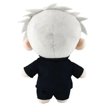 Peluche sorciers manga blanche aux cheveux argentés piquants en tenue noire dans duo de peluches sorciers manga