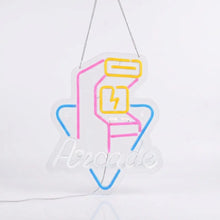 Enseigne néon led arcade usb avec contours rose et bleu et éclairs jaunes, idéale pour espace gaming
