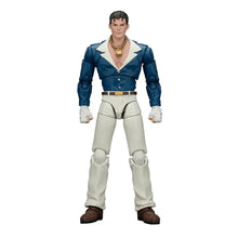 Figurine équipe arts martiaux 1/18 vêtue dune veste bleue et blanche avec chaîne dorée pantalon beige et chaussures marron