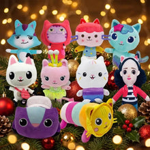 Collection de peluches chats colorées et créatures en peluche douce de maison enchantée univers félin enchanté