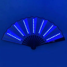 Éventail lumineux led bleu translucide avec éclairage led vertical pour fêtes et piles cr2032 incluses